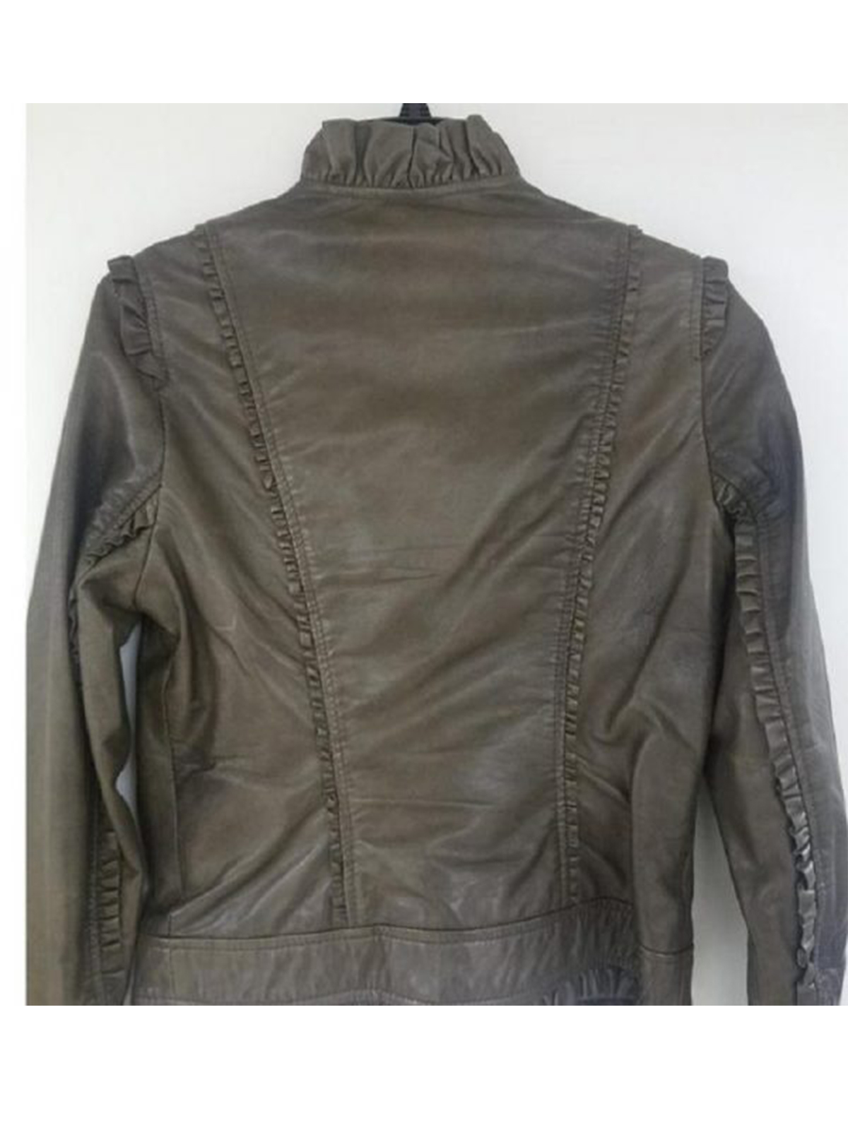 Kenna T Gray Ruffle Edge Leather Jacket – Bay Perfect