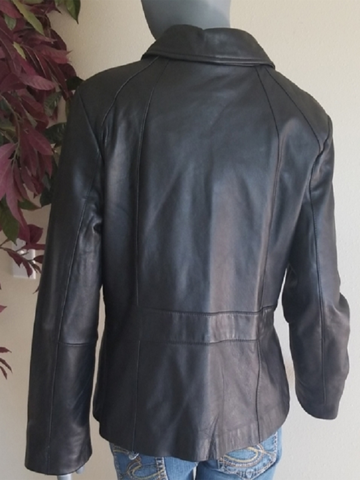 Men’s Jaclyn Smith Leather Jacket – Bay Perfect